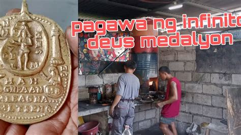Ang medalyon ng infinito deus .